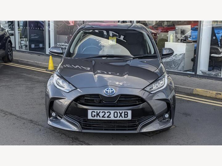 Toyota Yaris 1.5 VVT-h Design E-CVT Euro 6 (s/s) 5dr