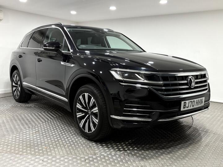 Volkswagen Touareg 3.0 TDI V6 SEL Tech Tiptronic 4Motion Euro 6 (s/s) 5dr Volkswagen Touareg 3.0 TDI V6 SEL Tech Tiptronic 4Motion Euro 6 (s/s) 5dr