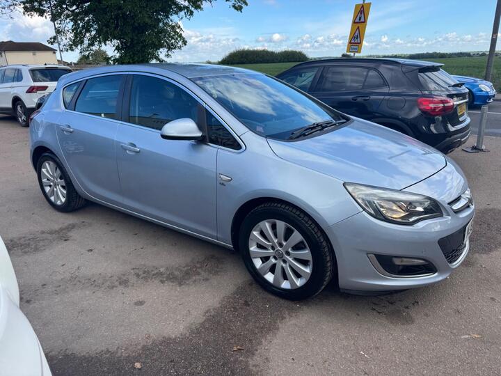 Vauxhall Astra 2.0 CDTi EcoFLEX Elite Euro 5 (s/s) 5dr