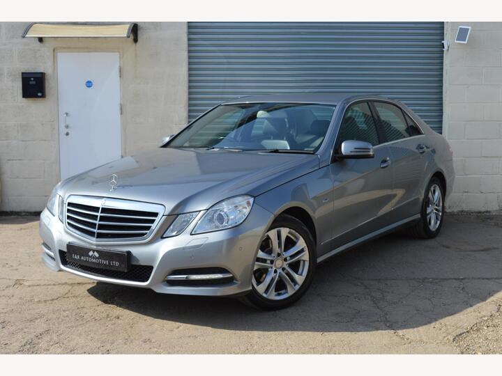 Mercedes-Benz E Class 2.1 E220 CDI BlueEfficiency Executive SE G-Tronic+ Euro 5 (s/s) 4dr
