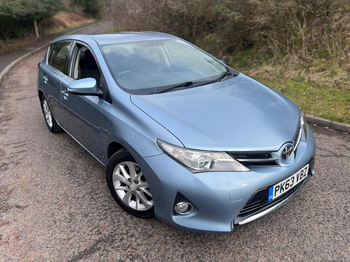 Toyota Auris 1.33 Dual VVT-i Icon Euro 5 (s/s) 5dr Toyota Auris 1.33 Dual VVT-i Icon Euro 5 (s/s) 5dr