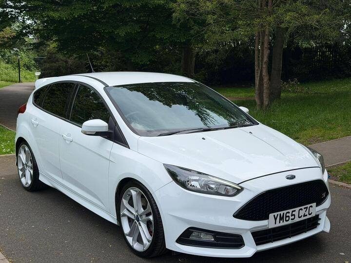 Ford Focus 2.0 TDCi ST-2 Euro 6 (s/s) 5dr