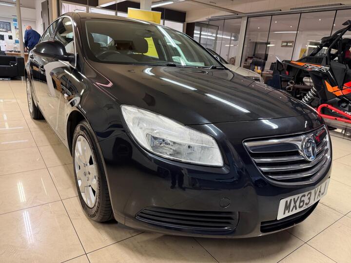 Vauxhall Insignia 2.0 CDTi EcoFLEX Exclusiv Euro 5 (s/s) 5dr