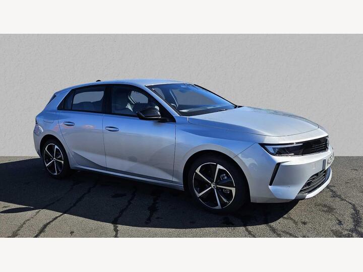 Vauxhall ASTRA HATCHBACK 1.2 Turbo Griffin Euro 6 (s/s) 5dr Vauxhall ASTRA HATCHBACK 1.2 Turbo Griffin Euro 6 (s/s) 5dr