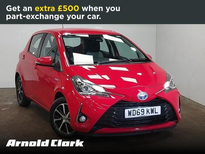 Toyota Yaris 1.5 VVT-h Icon Tech E-CVT Euro 6 (s/s) 5dr