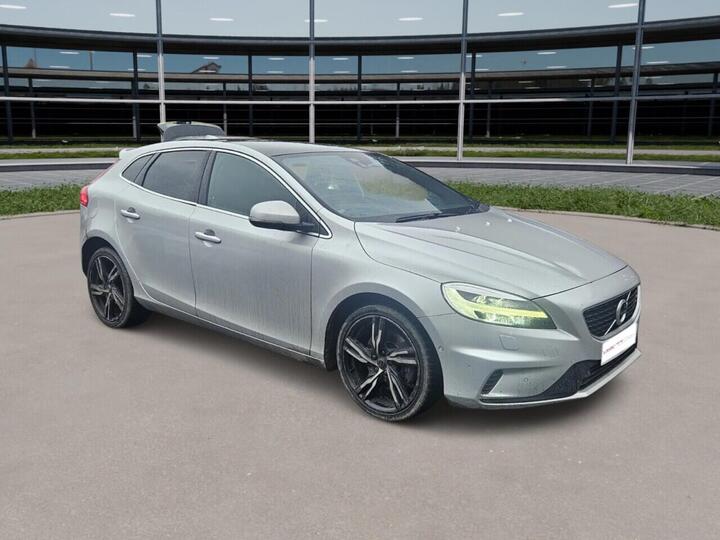 Volvo V40 2.0 D4 R-Design Pro Auto Euro 6 (s/s) 5dr