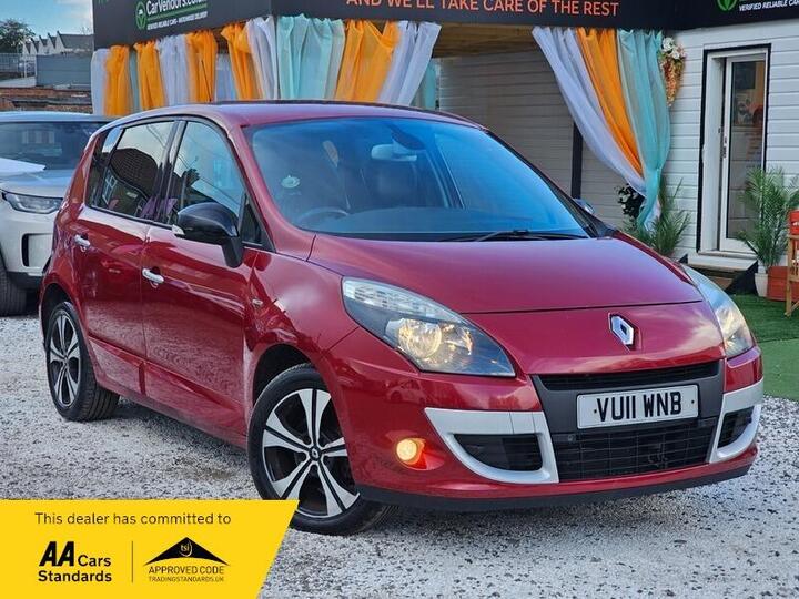 Renault Scenic 2.0 VVT Dynamique TomTom CVT Euro 5 5dr