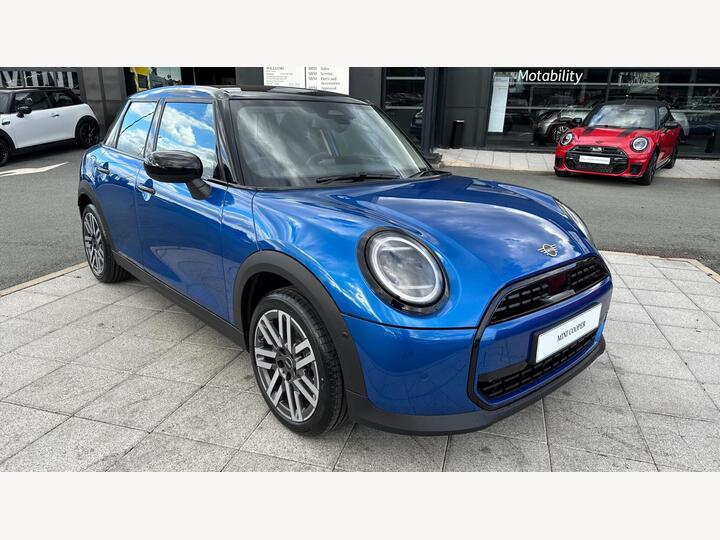 MINI Cooper 1.5C Classic Steptronic Euro 6 (s/s) 5dr