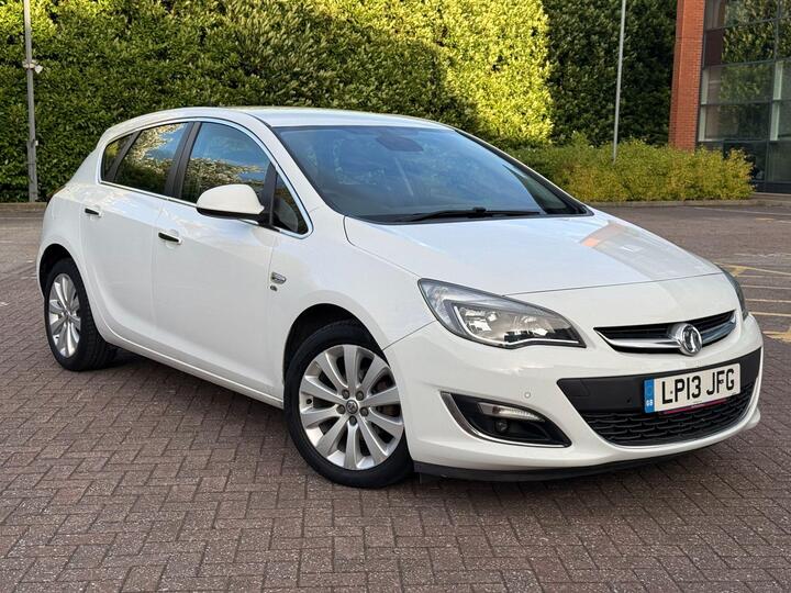 Vauxhall Astra 1.6 16v Elite Auto Euro 5 5dr
