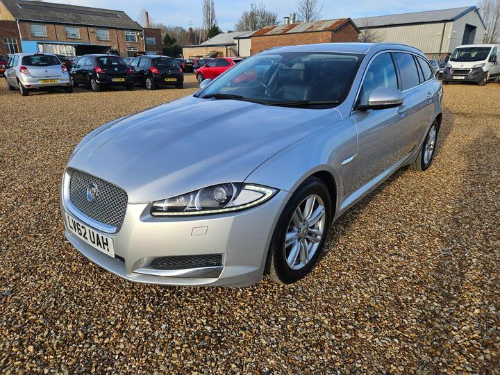 Jaguar XF 2.2d Luxury Sportbrake Auto Euro 5 (s/s) 5dr