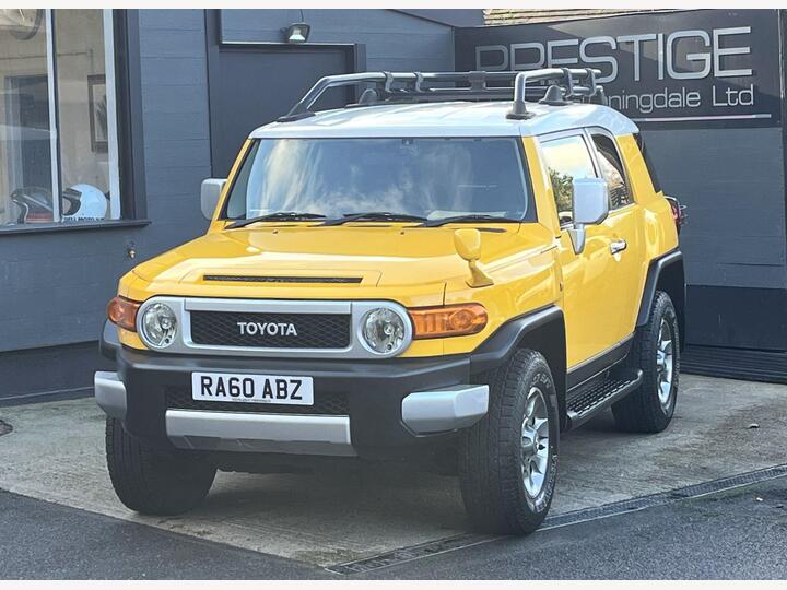 Toyota FJ Cruiser 4.0 V6 4X4 SUV Right Hand Drive