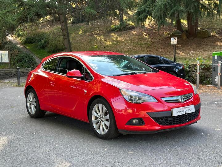 Vauxhall Astra GTC 2.0 CDTi SRi Euro 5 (s/s) 3dr