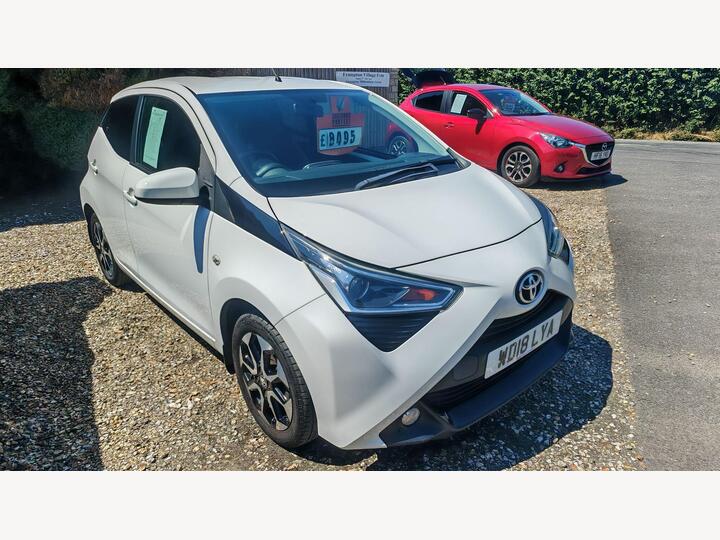 Toyota AYGO 1.0 VVT-i X-plore Euro 6 5dr