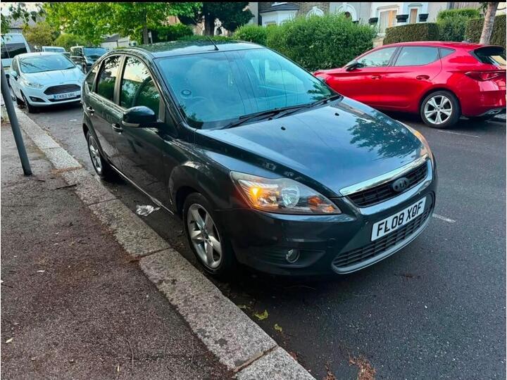 Ford Focus 1.6 Zetec 5dr