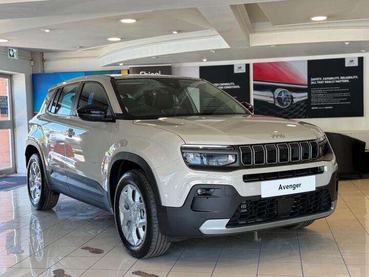 Jeep Avenger 1.2 E-Hybrid Altitude E-DCT Euro 6 (s/s) 5dr