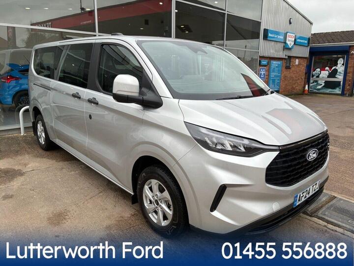 Ford TOURNEO CUSTOM 2.0 320 EcoBlue Zetec L2 Euro 6 (s/s) 5dr Ford TOURNEO CUSTOM 2.0 320 EcoBlue Zetec L2 Euro 6 (s/s) 5dr