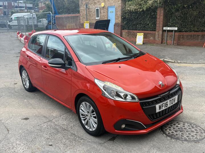 Peugeot 208 1.2 PureTech XS White Euro 6 5dr