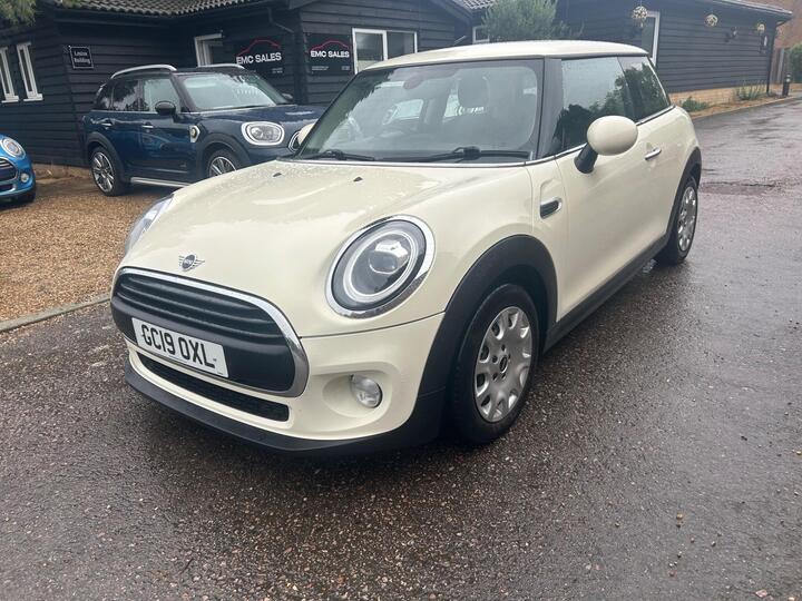 MINI Hatch 1.5 One Classic Euro 6 (s/s) 3dr