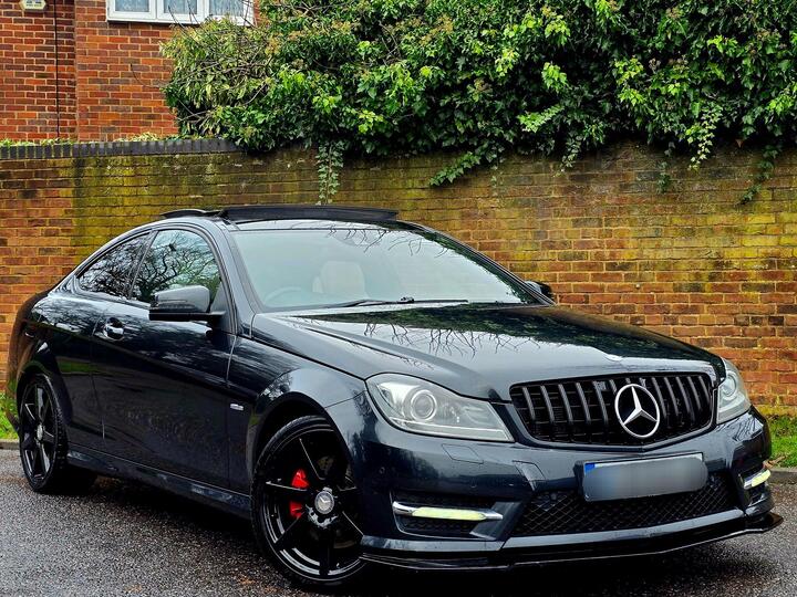 Mercedes-Benz C Class 3.5 C350 V6 BlueEfficiency AMG Sport G-Tronic+ Euro 5 (s/s) 2dr