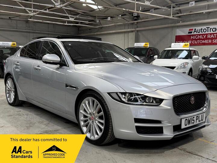 Jaguar XE 2.0d Portfolio Euro 6 (s/s) 4dr