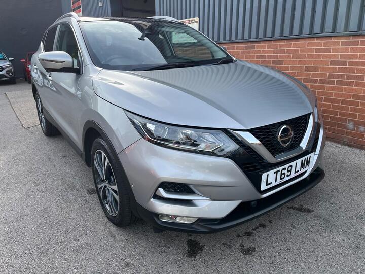 Nissan Qashqai 1.5 DCi N-Connecta Euro 6 (s/s) 5dr