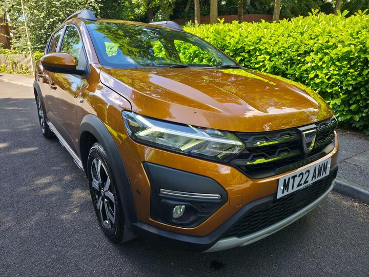 Dacia Sandero Stepway 1.0 TCe Prestige Euro 6 (s/s) 5dr Dacia Sandero Stepway 1.0 TCe Prestige Euro 6 (s/s) 5dr