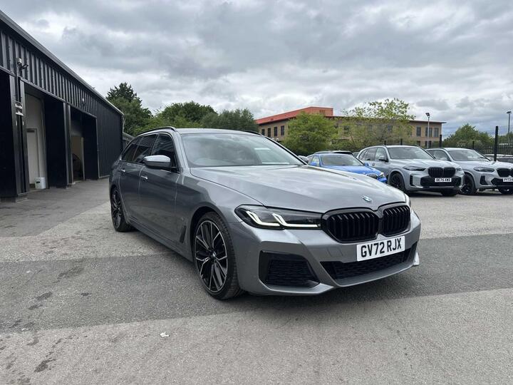 BMW 5 Series 2.0 520i MHT M Sport Touring Steptronic Euro 6 (s/s) 5dr BMW 5 Series 2.0 520i MHT M Sport Touring Steptronic Euro 6 (s/s) 5dr