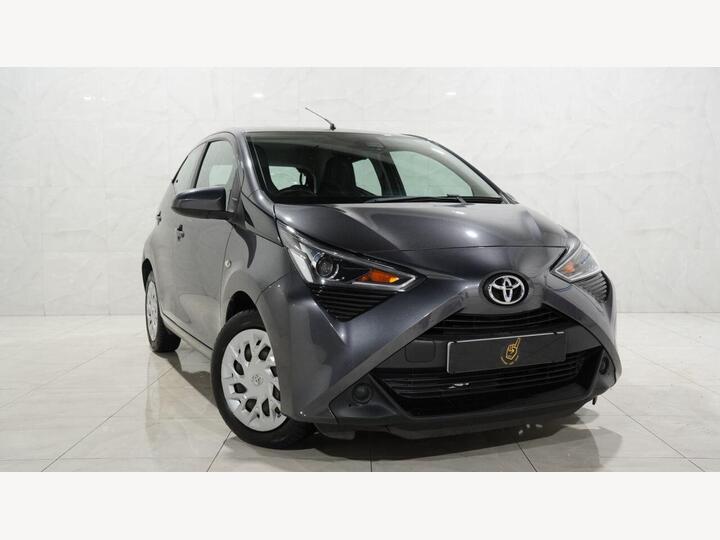 Toyota AYGO 1.0 VVT-i X-play X-shift Euro 6 5dr (Safety Sense)
