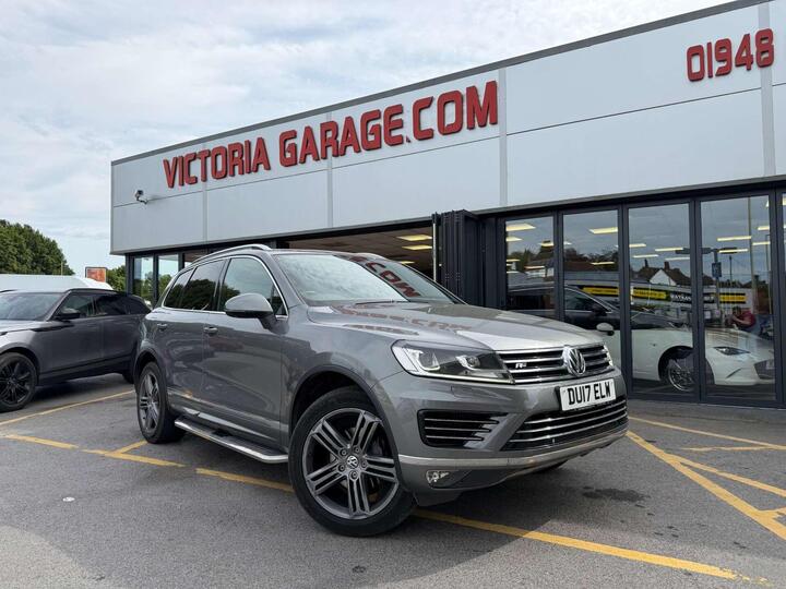Volkswagen Touareg 3.0 TDI V6 BlueMotion Tech R-Line Tiptronic 4WD Euro 6 (s/s) 5dr