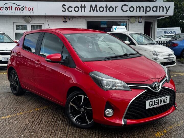 Toyota YARIS 1.33 Dual VVT-i Design Euro 6 5dr
