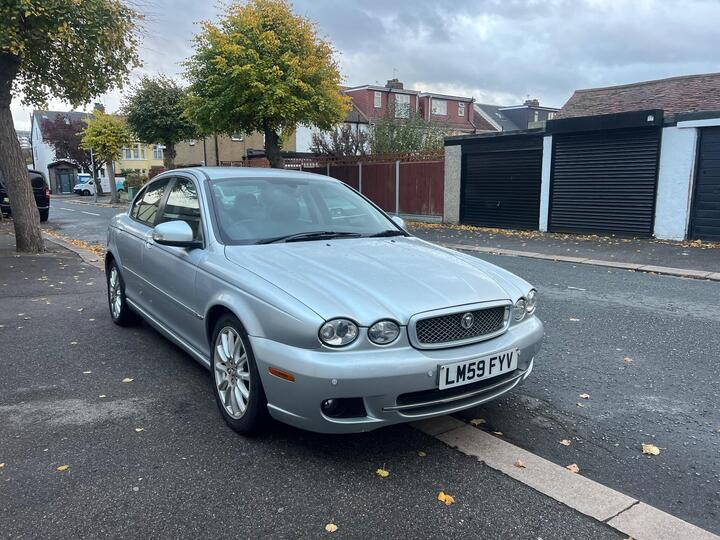 Jaguar X-Type 2.2D DPF S 4dr Jaguar X-Type 2.2D DPF S 4dr