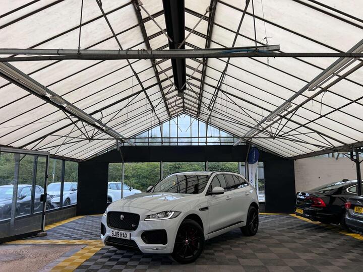 Jaguar F-PACE 3.0 D300 V6 S Auto AWD Euro 6 (s/s) 5dr