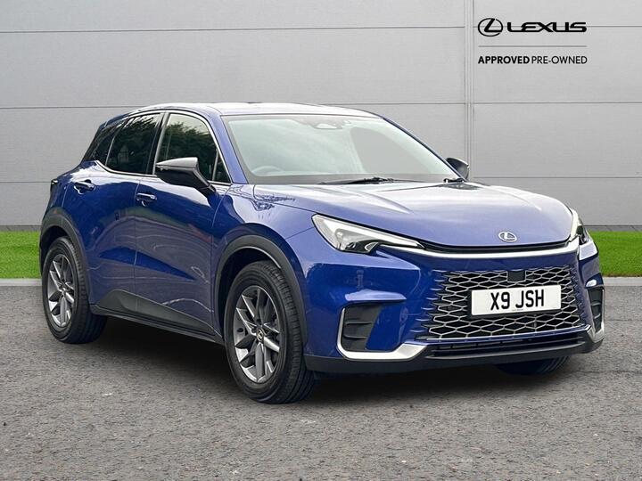 Lexus LBX 1.5 VVT-iE Premium E-CVT Euro 6 (s/s) 5dr