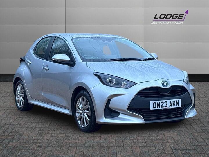 Toyota Yaris 1.5 VVT-h Icon E-CVT Euro 6 (s/s) 5dr