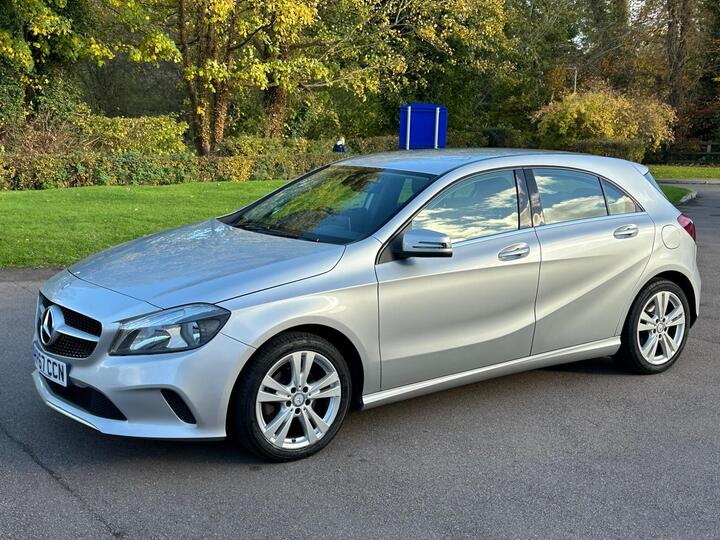 Mercedes-Benz A Class 2.1 A200d Sport 7G-DCT Euro 6 (s/s) 5dr Mercedes-Benz A Class 2.1 A200d Sport 7G-DCT Euro 6 (s/s) 5dr