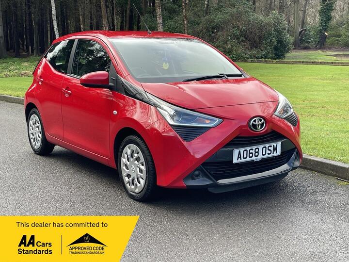 Toyota AYGO 1.0 VVT-i X-play Euro 6 5dr