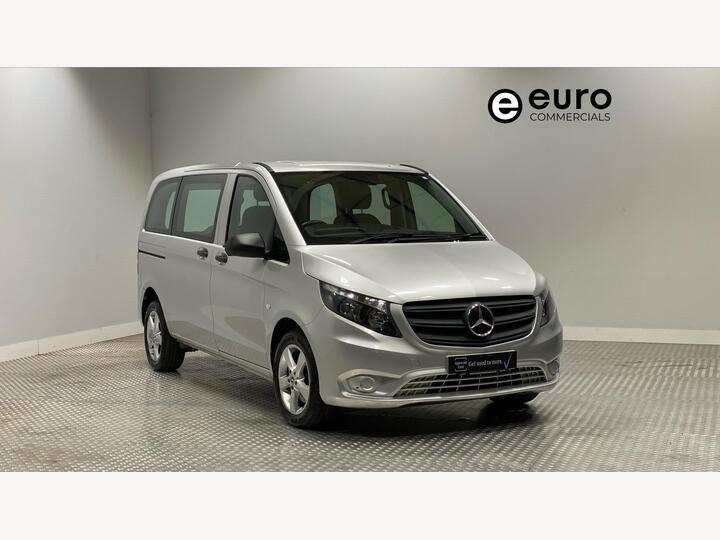Mercedes-Benz Vito 2.0 119 CDI SELECT Tourer G-Tronic RWD L1 Euro 6 (s/s) 5dr Mercedes-Benz Vito 2.0 119 CDI SELECT Tourer G-Tronic RWD L1 Euro 6 (s/s) 5dr