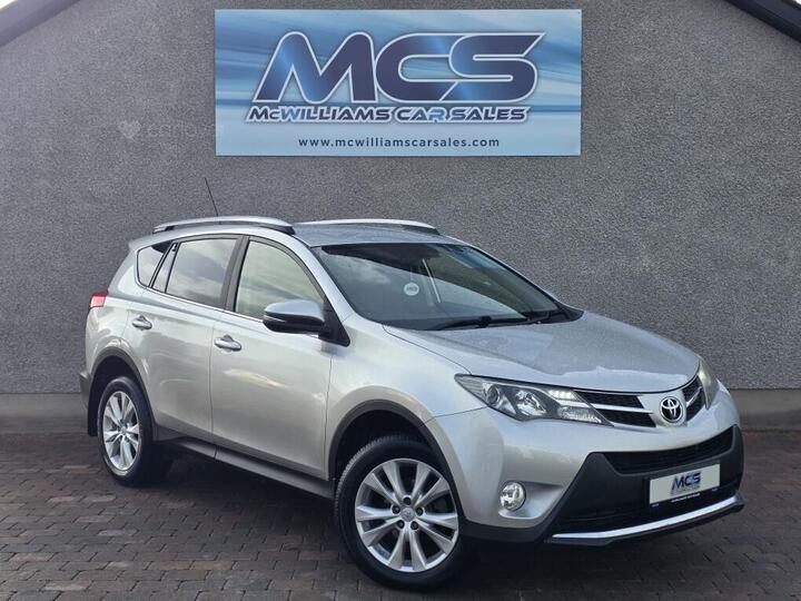 Toyota RAV4 2.2 D-CAT Invincible Auto 4WD Euro 5 5dr Toyota RAV4 2.2 D-CAT Invincible Auto 4WD Euro 5 5dr