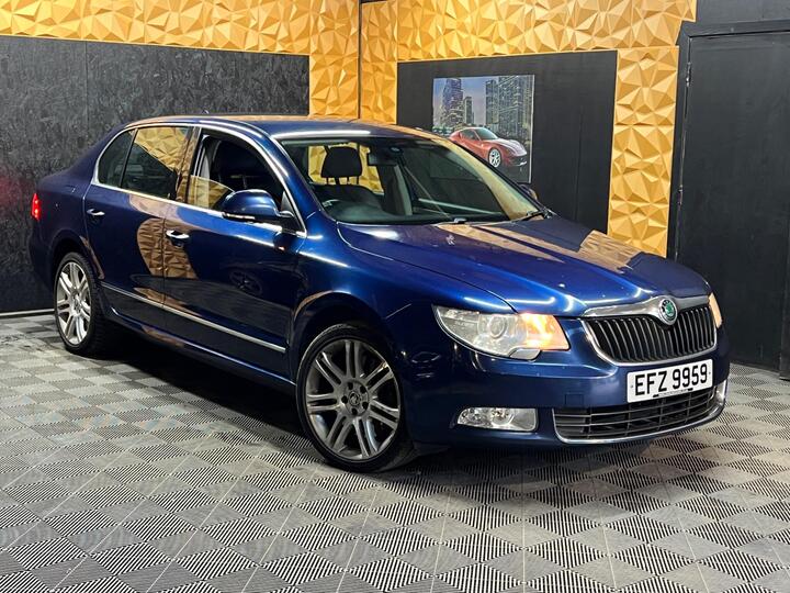 Skoda Superb 3.6 V6 Elegance DSG 4WD Euro 5 5dr