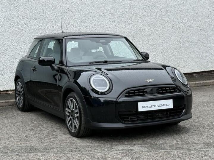 MINI COOPER 1.5C Classic Steptronic Euro 6 (s/s) 3dr