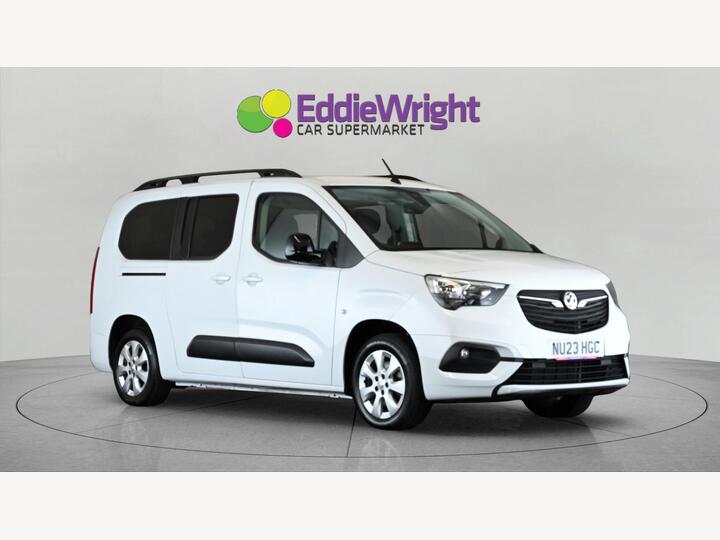 Vauxhall Combo Life 50kWh Design XL MPV Auto 5dr (7.4kW Charger) Vauxhall Combo Life 50kWh Design XL MPV Auto 5dr (7.4kW Charger)