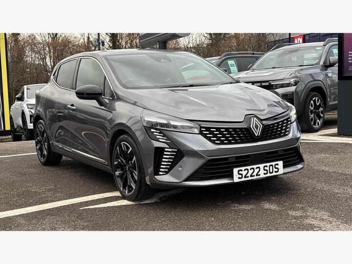 Renault Clio 1.6 E-TECH Techno Auto Euro 6 (s/s) 5dr