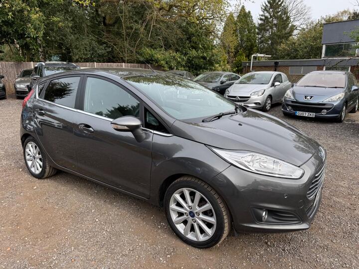 Ford Fiesta 1.0T EcoBoost Titanium Euro 6 (s/s) 5dr