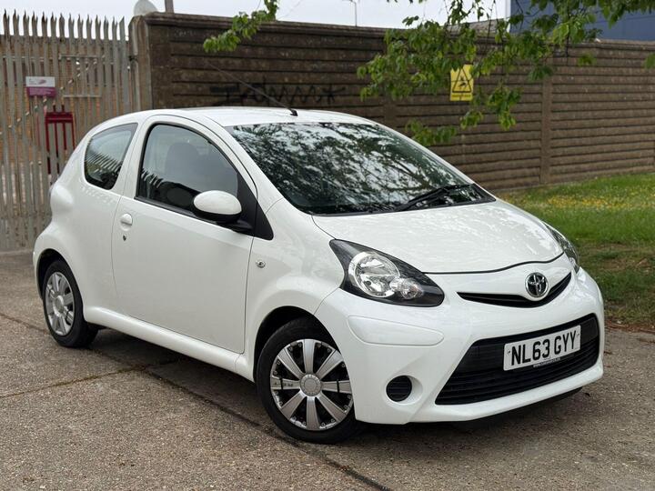 Toyota AYGO 1.0 VVT-i Active Plus Euro 5 3dr