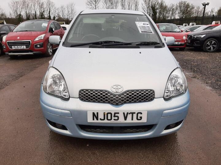 Toyota Yaris 1.0 VVT-i Blue 5dr
