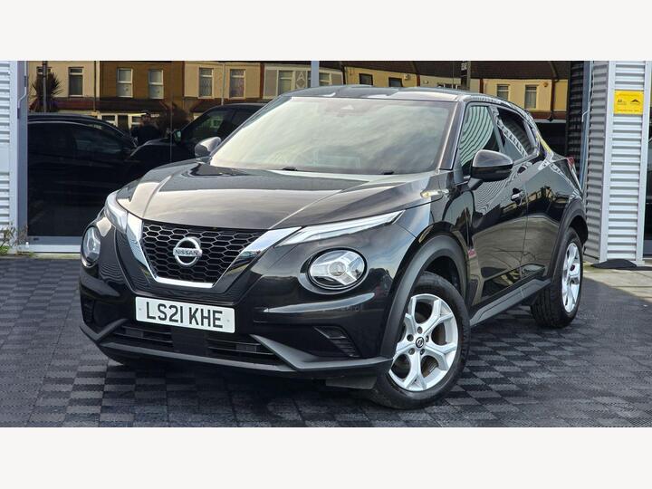 Nissan Juke 1.0 DIG-T N-Connecta DCT Auto Euro 6 (s/s) 5dr