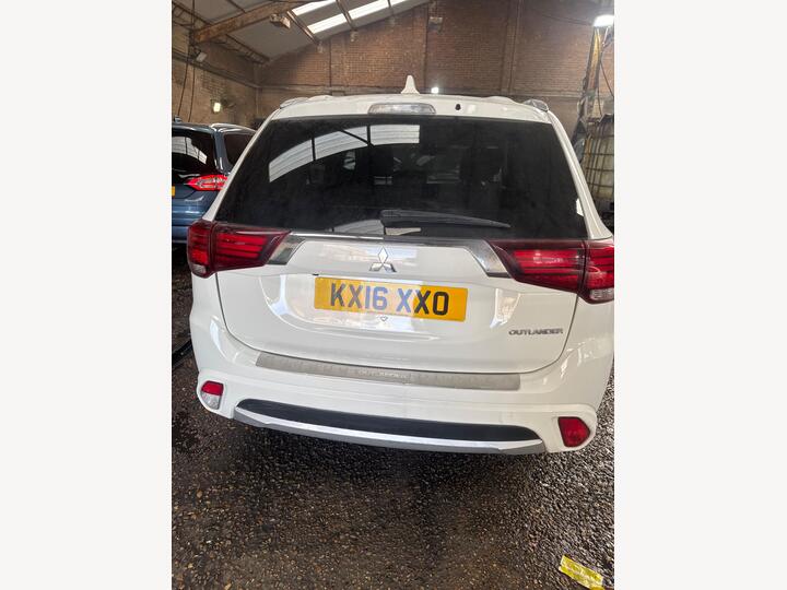 Mitsubishi Outlander 2.0h 12kWh GX4h CVT 4WD Euro 6 (s/s) 5dr