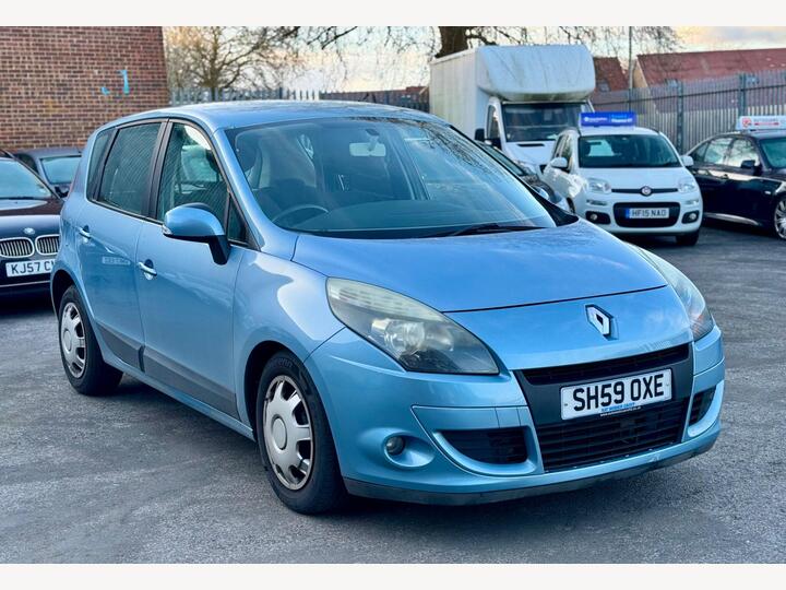 Renault Scenic 2.0 VVT Expression CVT Euro 5 5dr