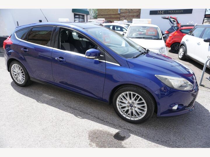 Ford Focus 1.0T EcoBoost Zetec Euro 5 (s/s) 5dr