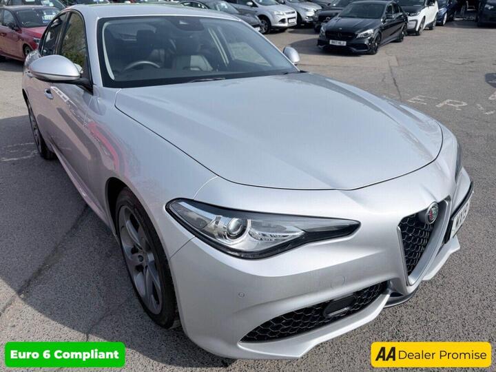 Alfa Romeo GIULIA 2.0T Veloce Auto Euro 6 (s/s) 4dr